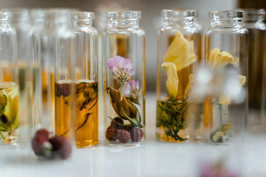 Natural vs Organic: What’s the Real Difference in Your Skincare?