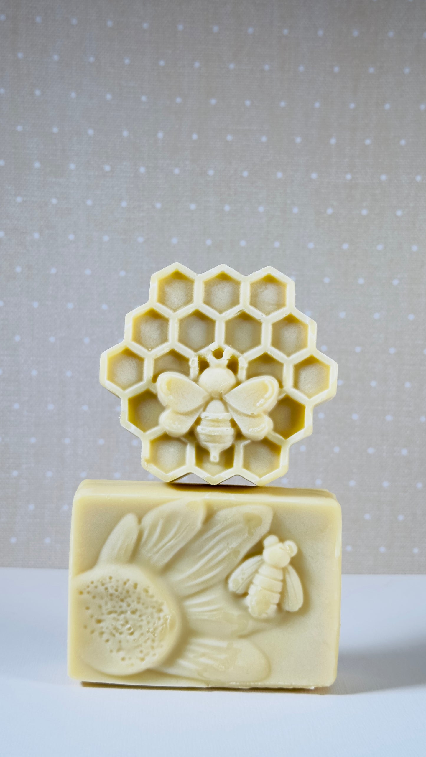 handcrafted oatmilk soap, organic soap, organic oatmilk soap, oatmilk and honey soap, unscented soap, artisan oatmilk oap, natural soap, skin-friendly soap, chemical-free soap, natural oatmilk soap