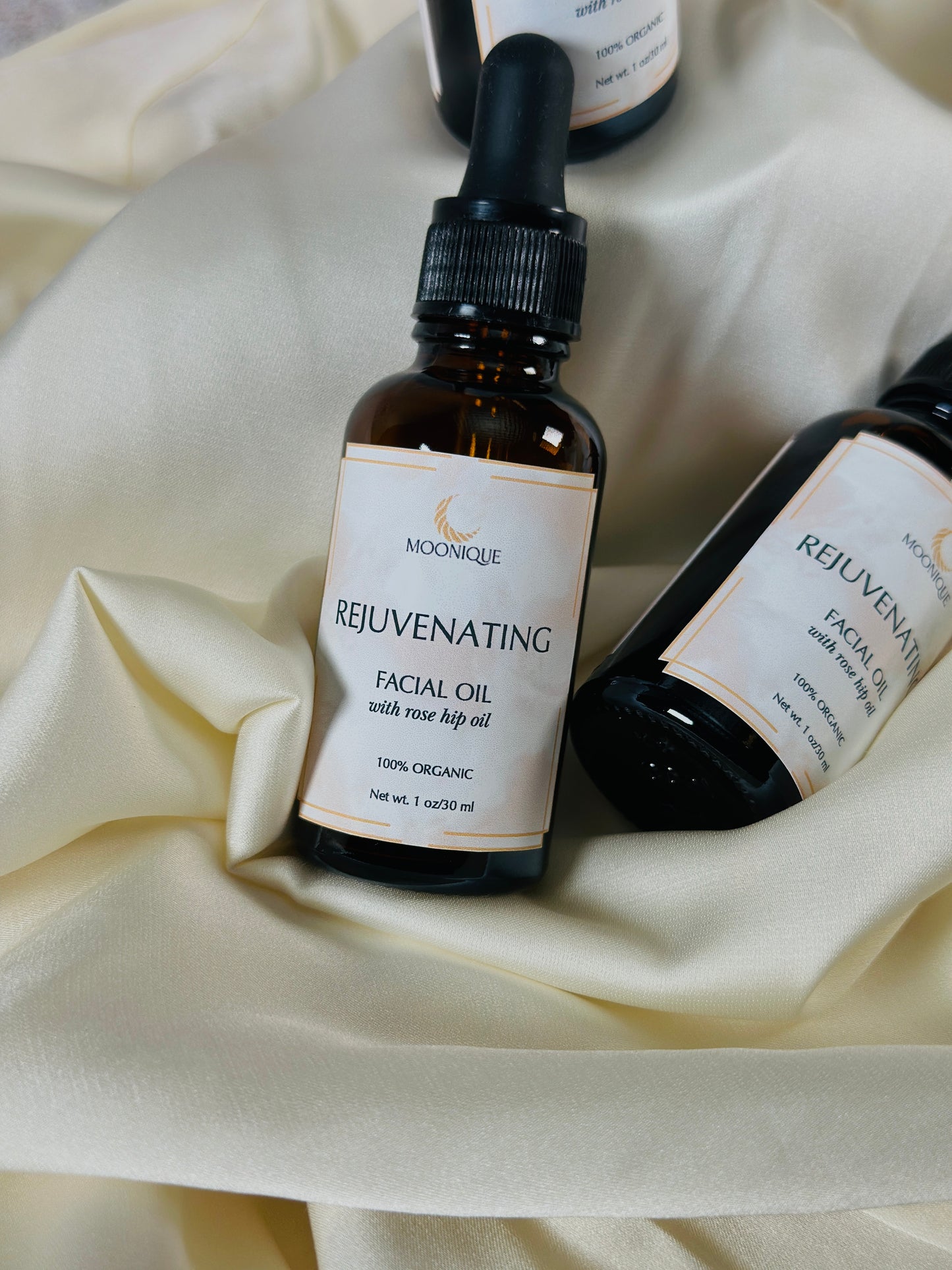 Rejuvenating facial oil, facial oil with rose hip, organic facial oil, best facial oil, facial oil for all skin types, clean ingredients facial oil, chemical free facial oil