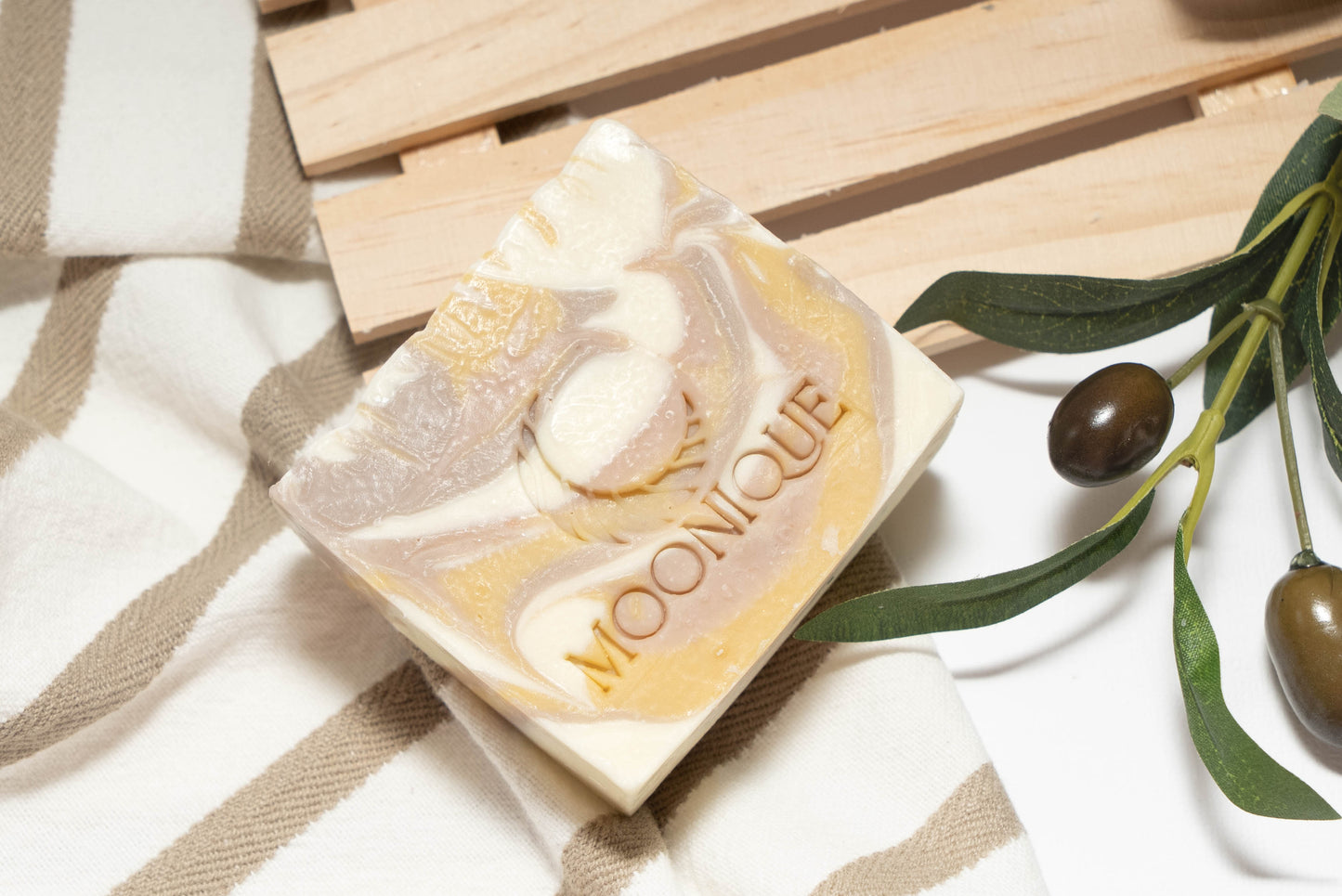 handmade soap, soap made with certified organic ingredients, artisan soap, soap with clean ingredients, soap with lavender, soap with cedar wood, soap with rosemary, 