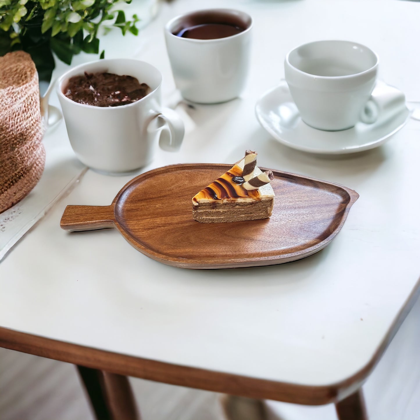 high quality leaf-shaped wood serving tray , dessert plate