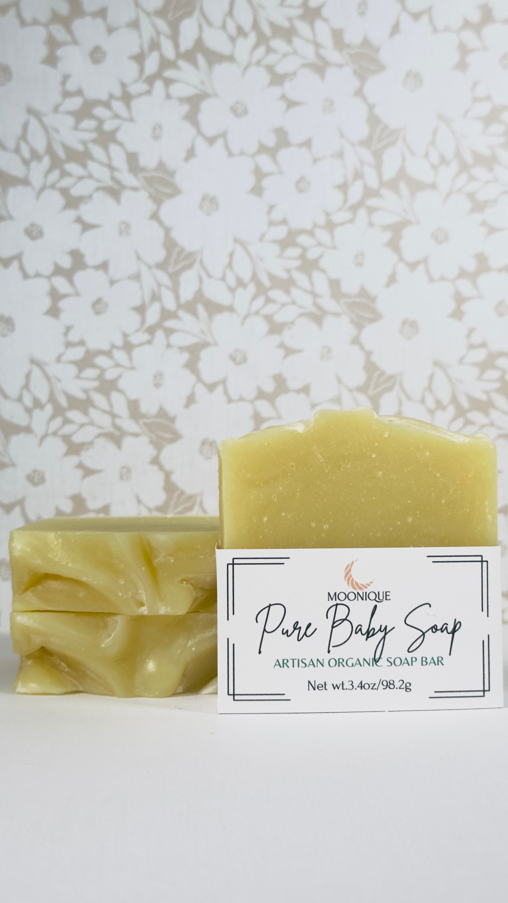 Organic baby soap, gentle soap for babies, baby's skin-friendly soap, soap good for baby skin, clean ingredients soap for baby, best baby soap, soap with clean ingredients, soap with clean ingredients for babies, soap for kids