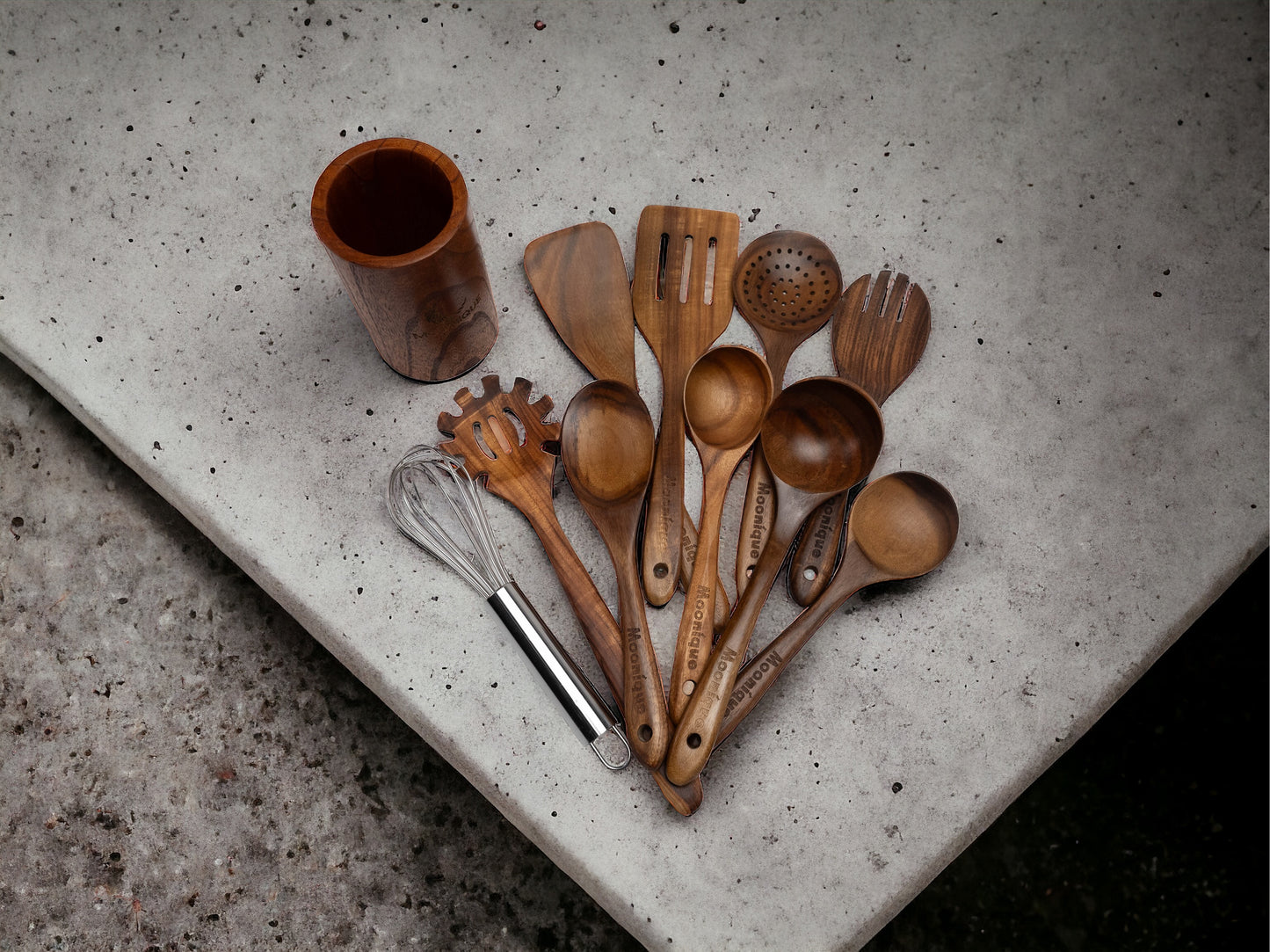 high quality 11 piece utensils set with a cup holder