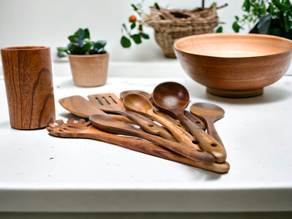 high quality 11 piece wood utensils set with holder cup and whisk